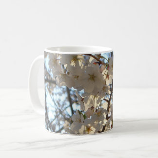 Taza De Café Florecimiento de cerezos por la noche en flor de p