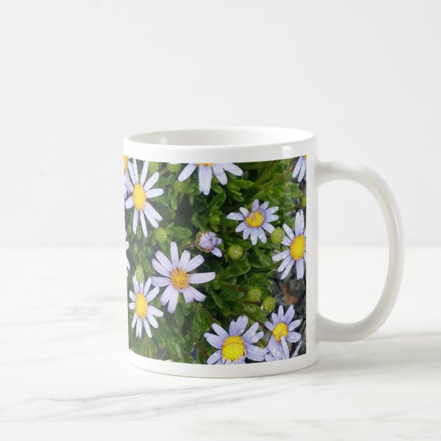 Taza De Café Flores blancas amarillas de Margarita con los (Derecha)