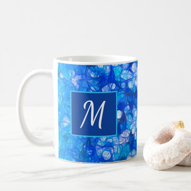 Taza De Café Flores blancas azules modernas Monograma Personali (Con donut)