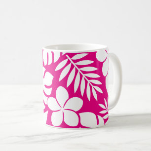 Taza De Café Flores Blancas Tropicales sobre un Fondo Rosa Bril