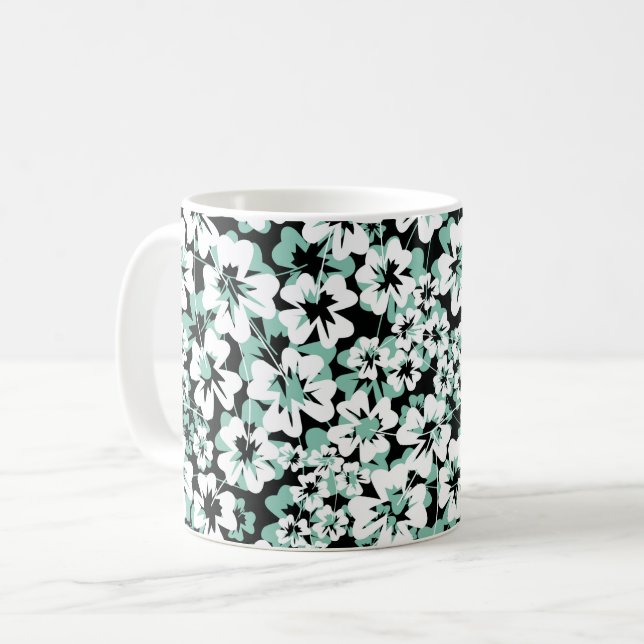 Taza De Café Flores blancas y turquesas sobre negro. (Anverso izquierdo)