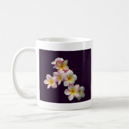 Taza De Café Flores del Plumeria en púrpura oscura