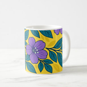 Taza De Café Flores Moradas y Hojas Azul Verdoso sobre Fondo Am