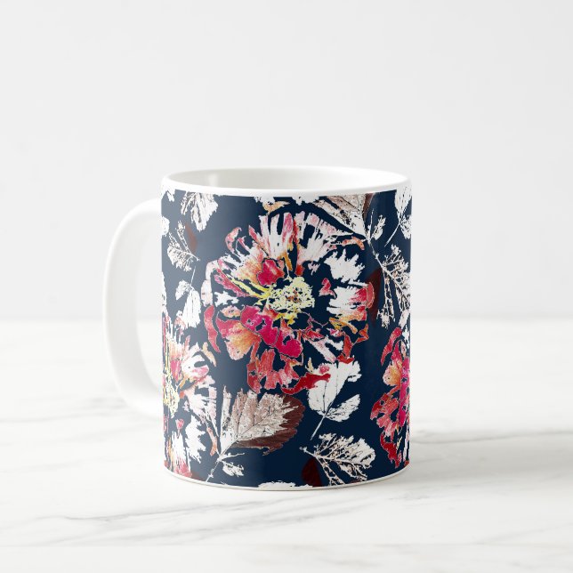 Taza De Café Flores rojas y blancas en azul. (Anverso izquierdo)