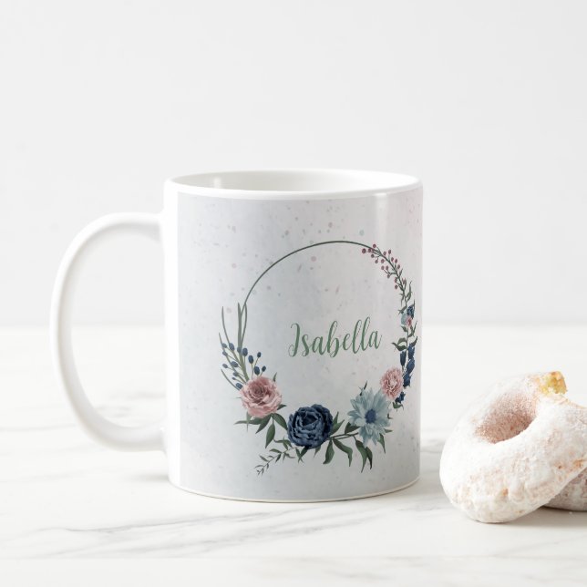 Taza De Café Flores románticas rosadas azules y vegetación (Con donut)