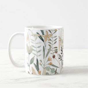Taza De Café Flores silvestres praderas: Encanto acuático.
