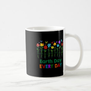 Taza De Café Flores Y Mariposas En Crecimiento De bonitos Día D