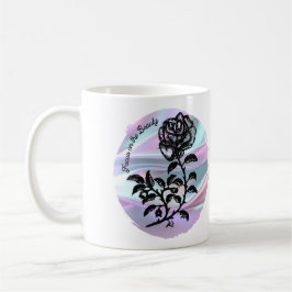 Taza De Café Foco en la belleza - Pluma y Rosa de tinta sobre P