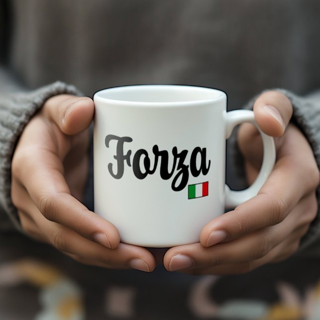 Taza De Café Forza Italian Flag Mug (Man's hands hold a white mug with Forza (strength, courage) and the Italian Flag. Encouragement)