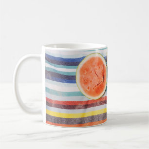 Taza De Café Foto de cierre de trozos de frutas de sandía en te