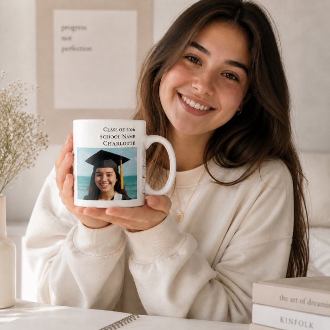 Taza De Café Foto de graduado moderna simple (Subido por el creador)