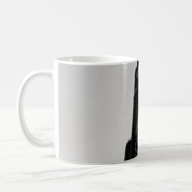 TAZA DE CAFÉ FOTO DE GRAYSCALE DEL EDIFICIO DE ALTO AUMENTO (Izquierda)