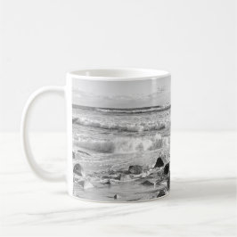 Taza De Café Foto en blanco y negro de las olas del océano Atlá