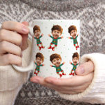 Taza De Café Foto personalizada Cara graciosa Navidades Elf Kid<br><div class="desc">Reemplaza la cara de este elfo con tu foto favorita (asegúrate de recortar tanto a la cara como sea posible y usa una aplicación para eliminar el fondo) y personalizar esta taza de café de Navidades divertidos con tu hijo, esposo o novio en ella! También una sorpresa divertida y única...</div>