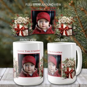 Taza De Café Foto Presenta Ramas De Pino De Cinta Satina