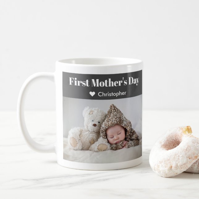 Taza De Café Foto: primer día de la madre: nombre moderno de la (Con donut)