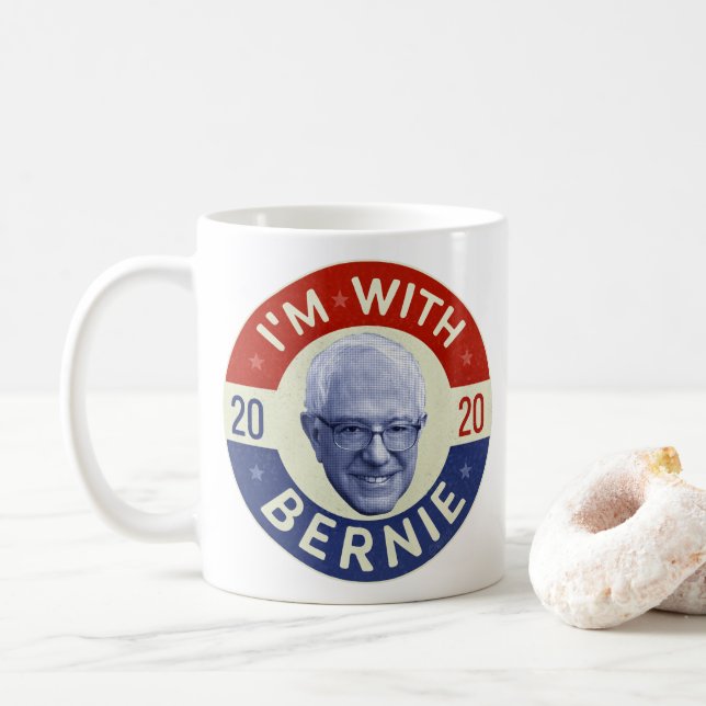 Taza De Café Foto retro del presidente demócrata Bernie Sanders (Con donut)