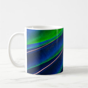 Taza De Café Fotografía de cierre de plumas verdes y azules