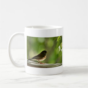 Taza De Café Fotografía de pájaro lindo en hojas verdes