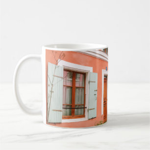 TAZA DE CAFÉ FOTOGRAFÍA ESTRUCTURAL DEL EDIFICIO MULTICOLOR