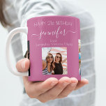 Taza De Café Fotos de cumpleaños nombres de amigos de color ros<br><div class="desc">Un regalo de los amigos por el cumpleaños 21 de una mujer, celebrando su vida con 3 de sus fotos de ella, sus amigos, familia, interés o mascotas. Personalice y agregue su nombre, edad 21 y sus nombres. Fondo de color rosa oscuro. Su nombre está escrito con una escritura de...</div>