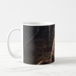 TAZA DE CAFÉ FOX EN EL CAMPO DE GRASA