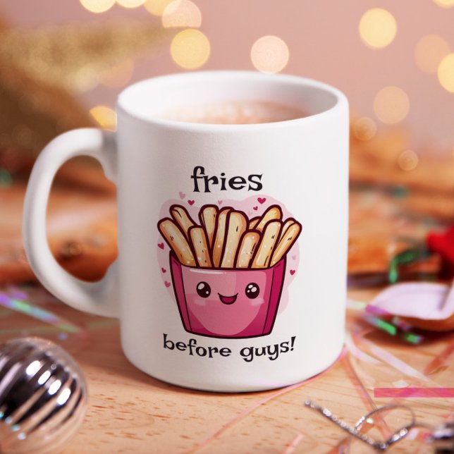 Taza De Café Fries Antes De Chicos Galentines (This adorable, customizable mug is the perfect reminder that besties and fries, always comes first.)