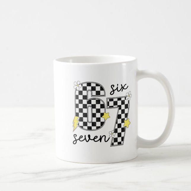 Taza De Café Funny 67 Six Seven Meme Slang 6-7 Checkered Number (Derecha)