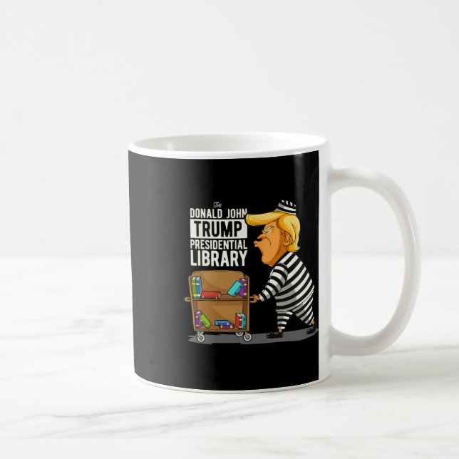 Taza De Café Funny anti Trump en la biblioteca presidencial de  (Derecha)