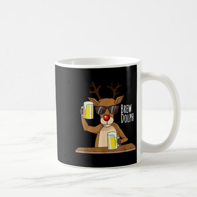 Taza De Café Funny Christmas Alcohol Shirt. Brew Dolph Beer Dri (Derecha)