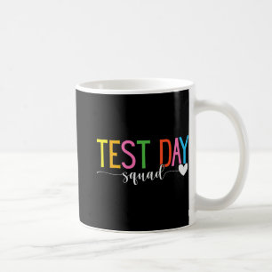 Taza De Café Funny el coordinador de pruebas de profesores de c
