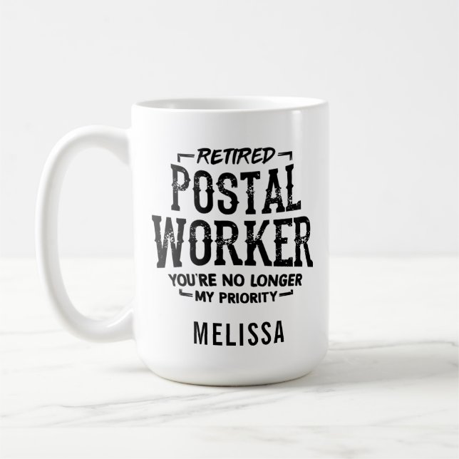 Taza De Café Funny Nombre de trabajador postal retirado persona (Izquierda)