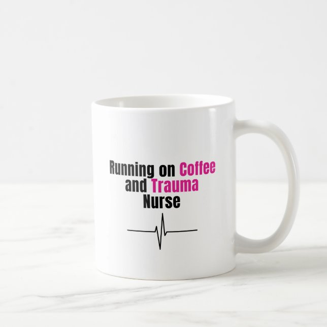 Taza De Café Funny Nurse Coffee Mug – Running on Coffee Nurse (Derecha)