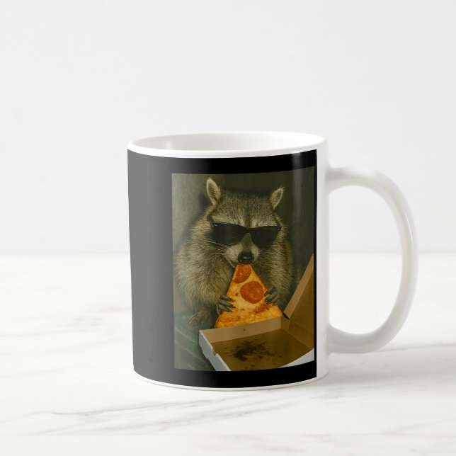 Taza De Café Funny Raccoon Eating Zza Animal Meme Raccoon  (Derecha)