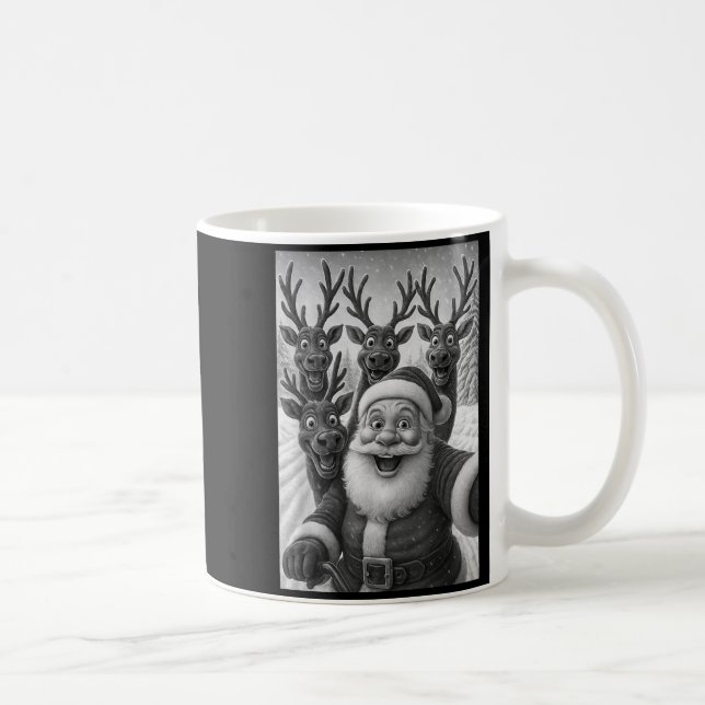 Taza De Café Funny Santa Selfie With Reindeer Christmas  (Derecha)