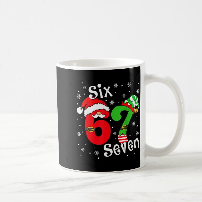 Taza De Café Funny Six Seven 67 Meme 6 7 Elf Santa Christmas Pa (Derecha)