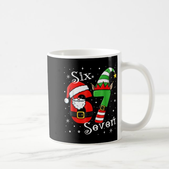 Taza De Café Funny Six Seven 67 Meme 6 7 Elf Santa Christmas Pa (Derecha)