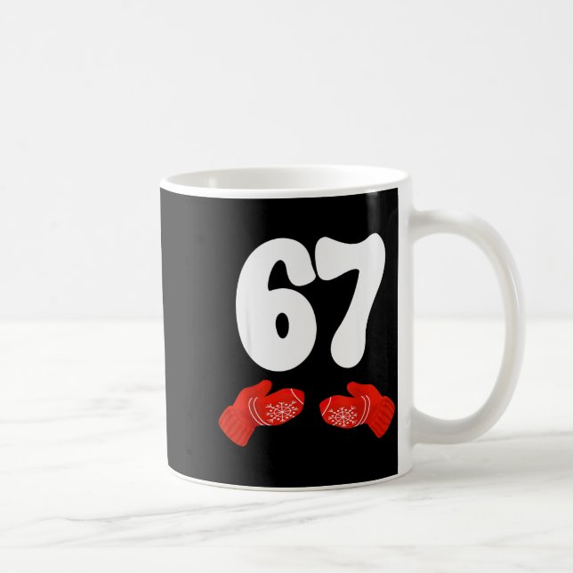 Taza De Café Funny Six Seven Christmas Pajamas Meme Gen Alpha 6 (Derecha)