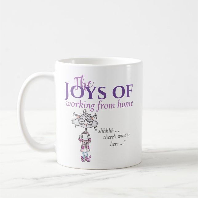 Taza De Café Funny trabajando desde la cita de casa hay vino aq (Izquierda)