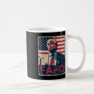 Taza De Café Funny Trump Fafo de por ahí descubre la bandera de