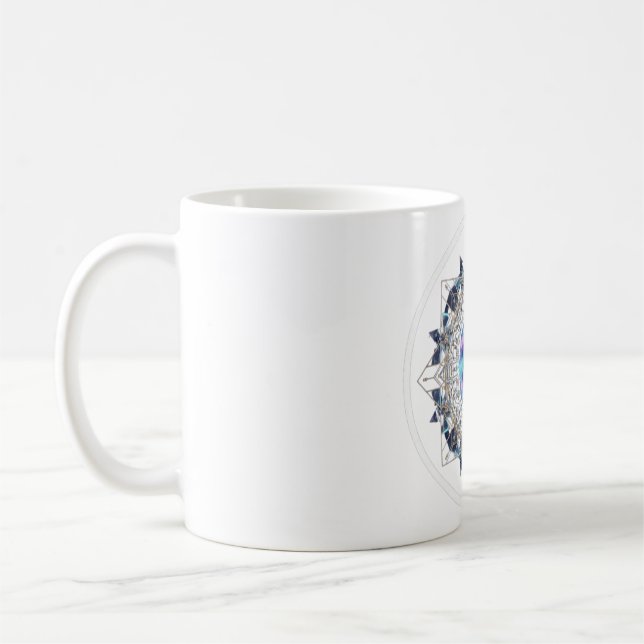 Taza De Café Futuristic Crystal Mandala – Geometric Tech Art (Izquierda)