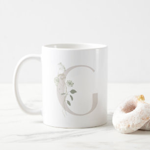 Taza De Café G inicial con flor de color suave Café Mug