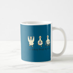 Taza De Café Ganso tonto divertido o terapeuta ocupacional de v