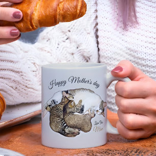 Taza De Café Gata madre adorable amamantando a sus pequeños gat