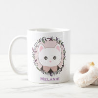 Gatito dulce enmarcado por flores personalizadas