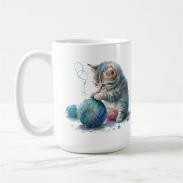 Taza De Café Gatitos jugando con una bola de yarn
