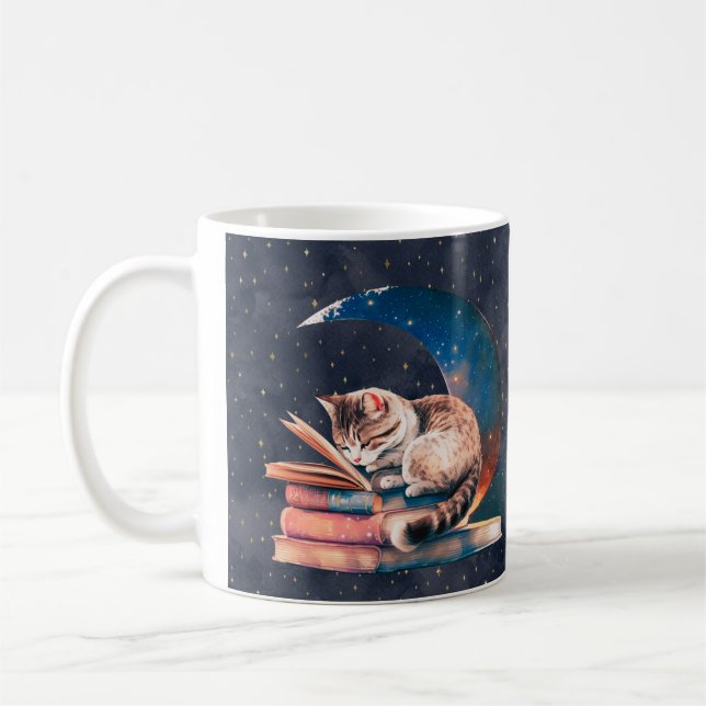 Taza De Café Gato adorable en la luna leyendo un libro (Izquierda)