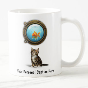 Taza De Café Gato curioso y pez dorado dentro de un ojo de buey