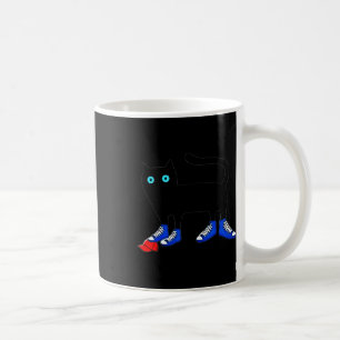 Taza De Café Gato Harris con tela azul zapatillas de tela rojo