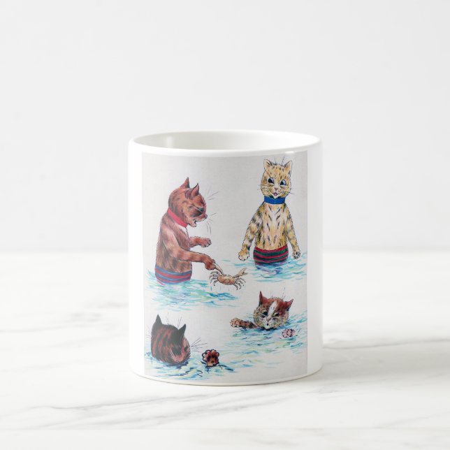 Taza De Café Gato nadando en la playa, Louis Wain. (Centro)